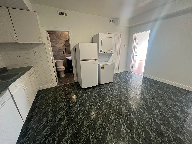 620 S 2nd St #3F — Photo 3