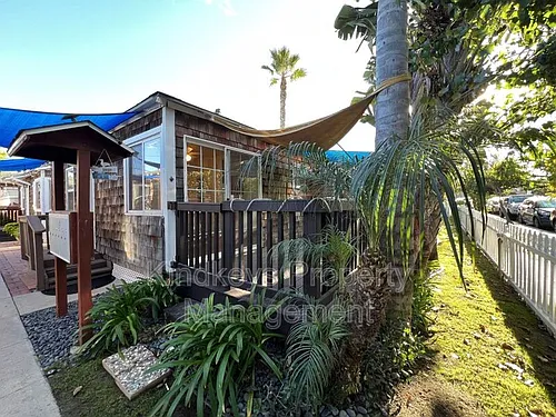 5042 Muir Ave Photo 1