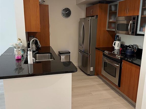 4th image of 18800 NE 29th Ave APT 419