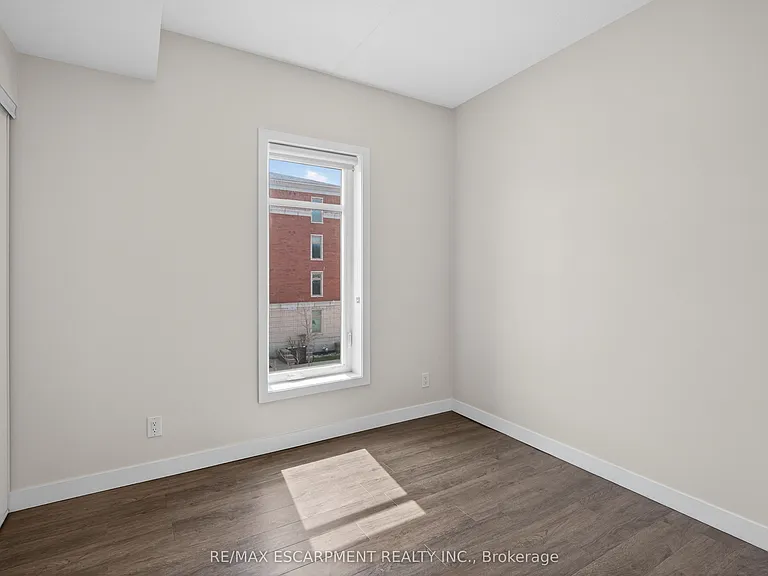 175 Commonwealth St #202 — Photo 20