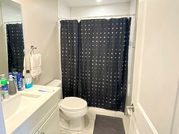 4th image of 126-128 London St #386
