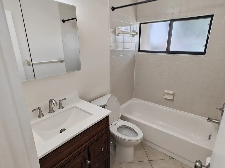 2nd floor bath