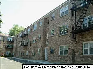 165 Cromwell Ave #3B Photo 1