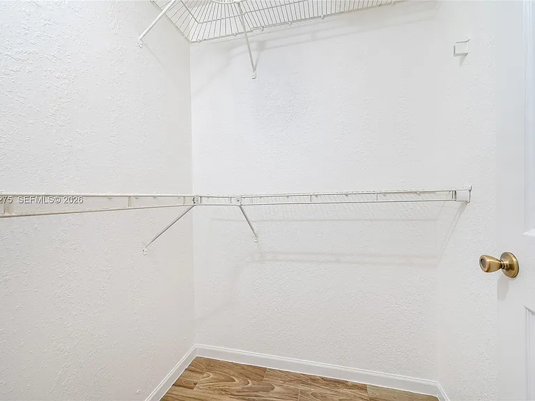 2851 Riverside Dr #207 — Photo 14