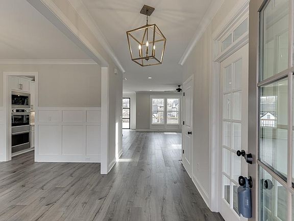 4th image of 173 Old Swimming Pool Rd