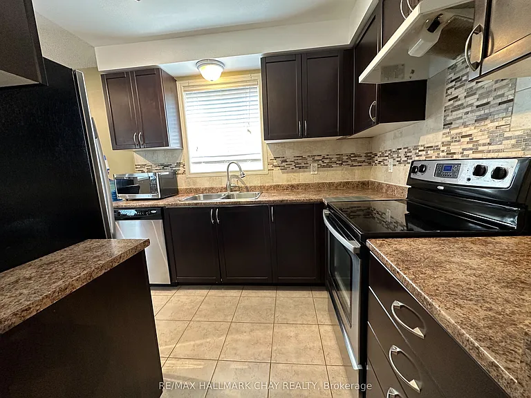 54 William Paddison Dr — Photo 4