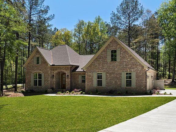 2nd image of 3 Woodlands Dr