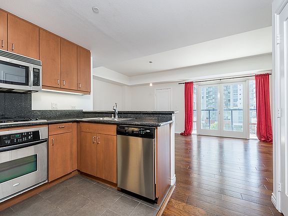 5th image of 875 G St Unit 501