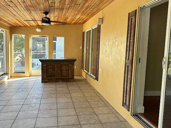 4th image of 308 2nd Ter