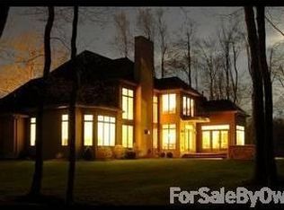 3 Countryside Ln, Depew, NY 14043