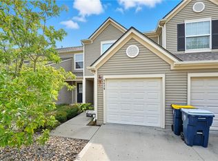 5426 N Hickory St, Kansas City, MO 64118