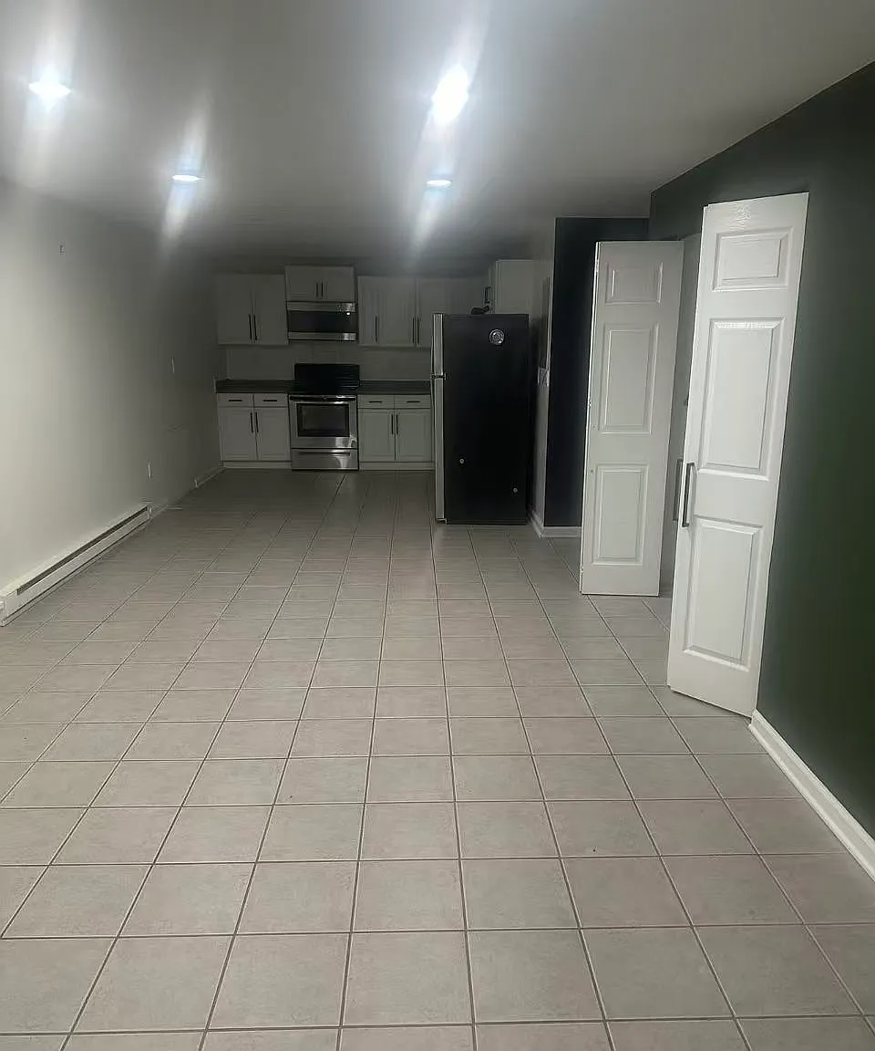 2 bed, 1296 sqft, $1,600 — Photo 1