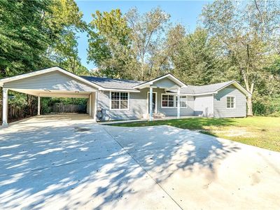 5696 Oak Lane Rd, Pineville, LA, 71360