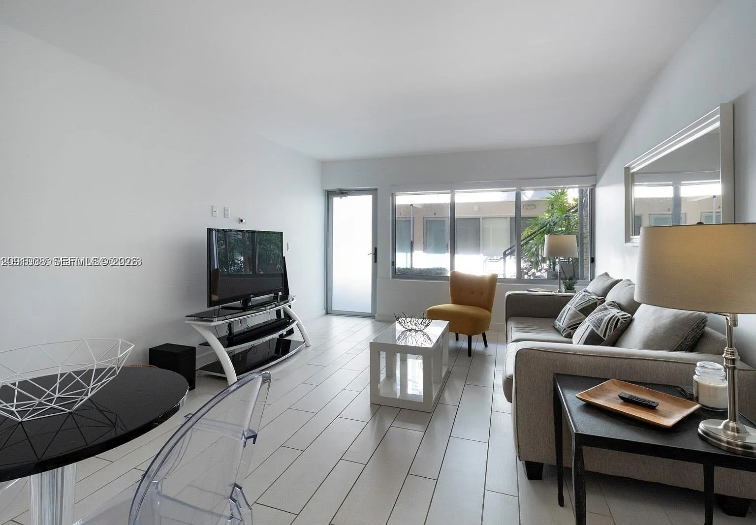 Park Villas Condo — Photo 4