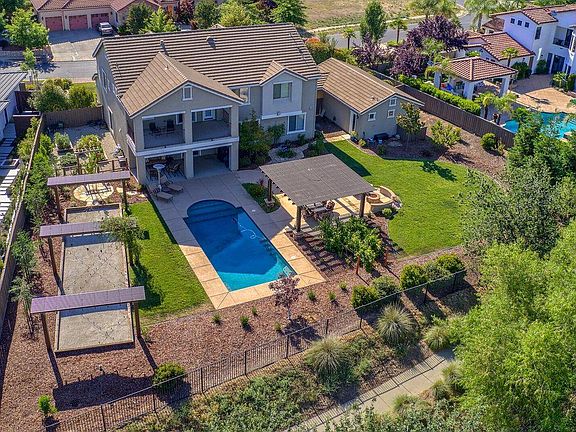 2nd image of 8913 Caspian Ct