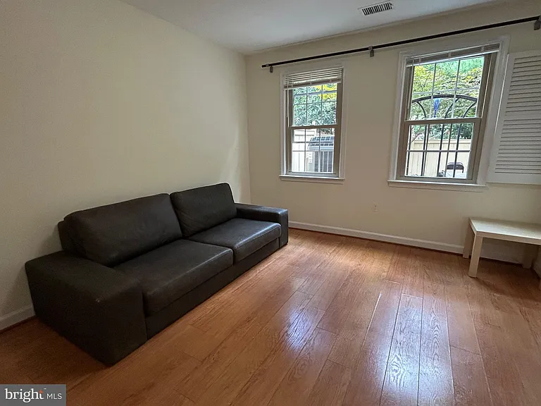 5916 Dorchester Way — Photo 22