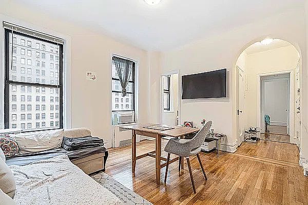1st image of 205 W 54th St APT 6F