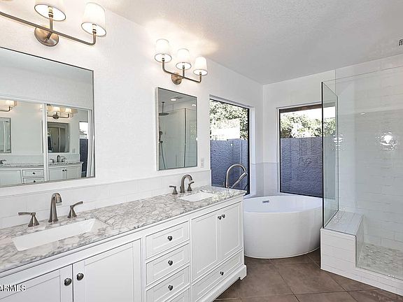 4th image of 6210 E BLANCHE Drive