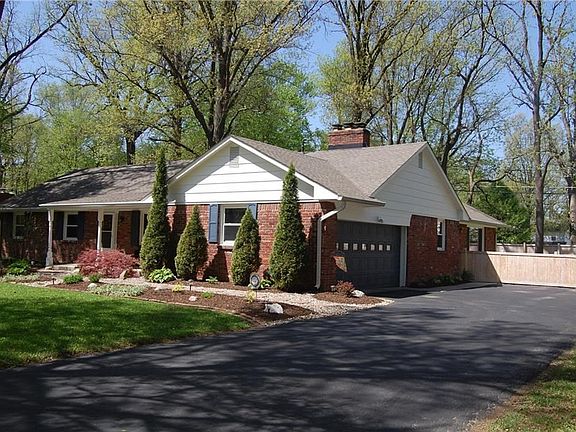 Front Elevation with side load garage