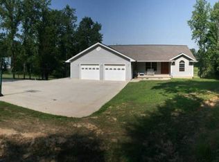 168 Rockwood Dr, Bedford, IN 47421