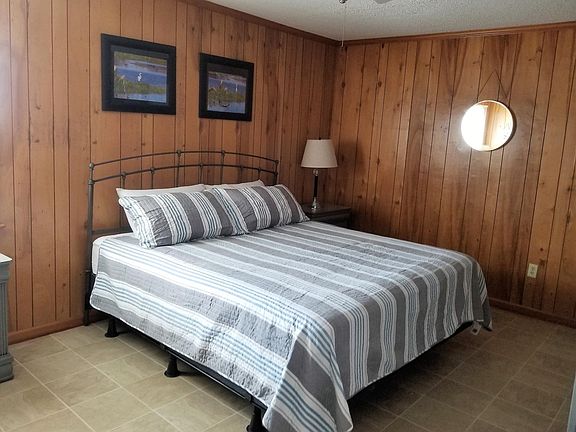 Master bedroom with King bed