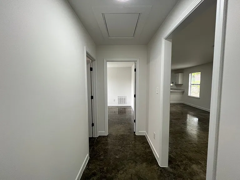 57 E Belle Haven Rd — Photo 3