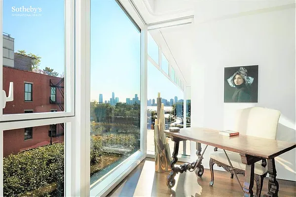 Sold by Sotheby's International Realty | media 6