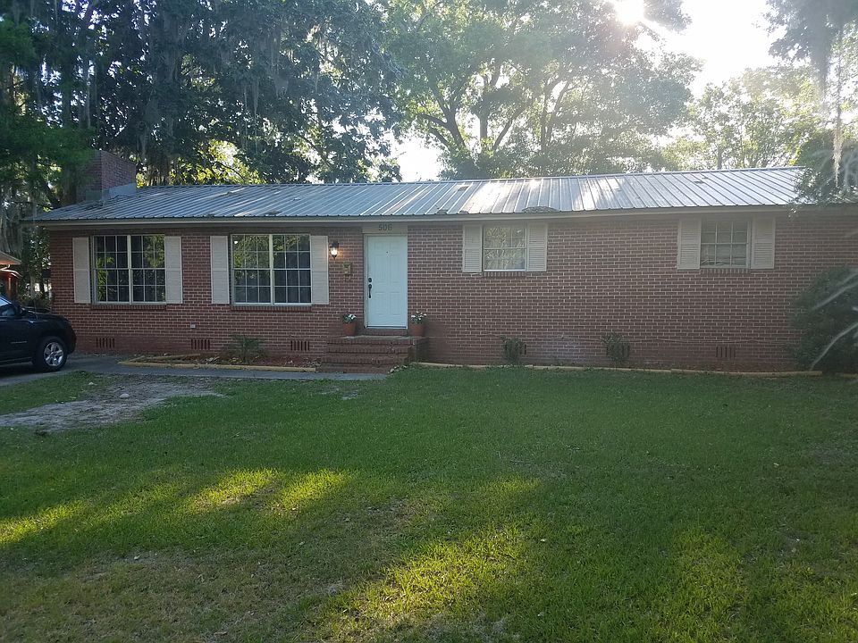 1st image of 506 NW Gwen Lake Ave