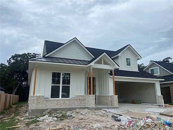 3rd image of 1628 Briscoe Manor Ct