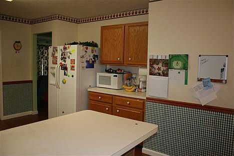 5th image of 8927 Emerald Heights Ln