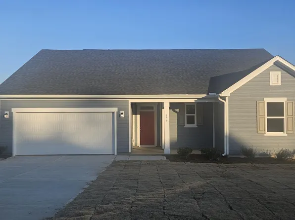 159 Robert Howe Dr, Fuquay Varina, NC 27526
