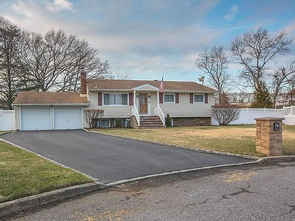 2nd image of 3 Hilda Ct