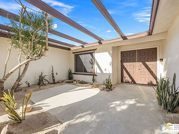 4th image of 2025 N Victoria Rd