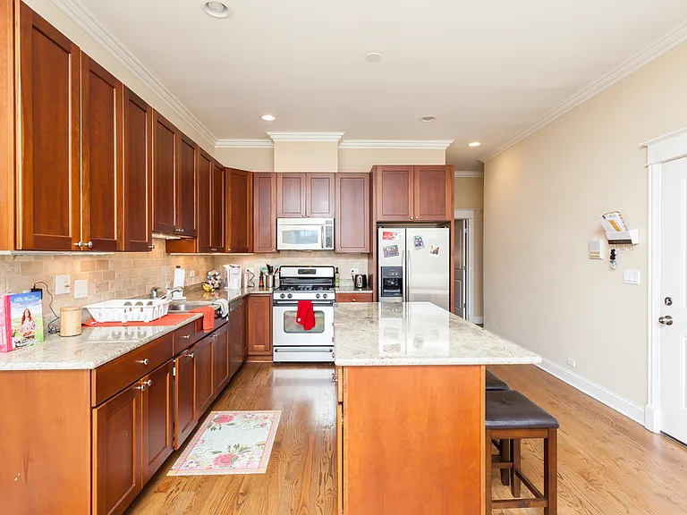 2730 N Lincoln Ave #4 — Photo 7