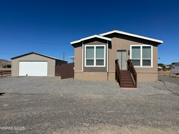 3913 Amber St, Silver Springs, NV 89429