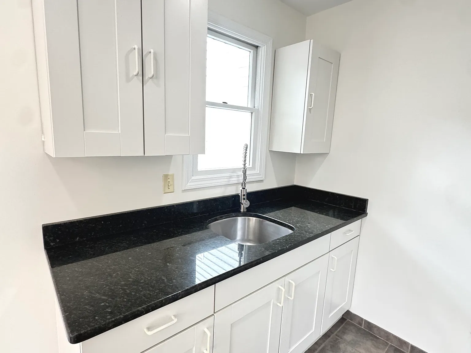 Studio, 1.0 bath, 1000 sqft, $2,100 — Photo 4