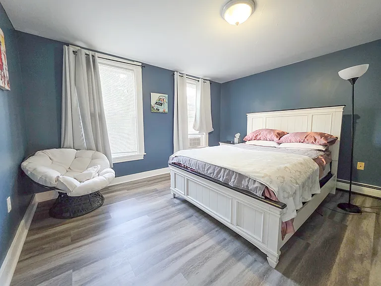 463 Lake Ave #2 — Photo 4