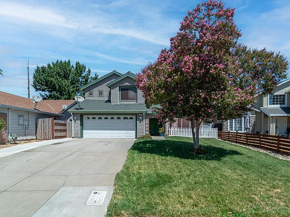 2nd image of 19 Hallwood Ct