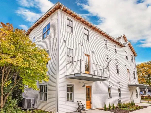 N52W6298 Mill St #N52w6298, Cedarburg, WI 53012
