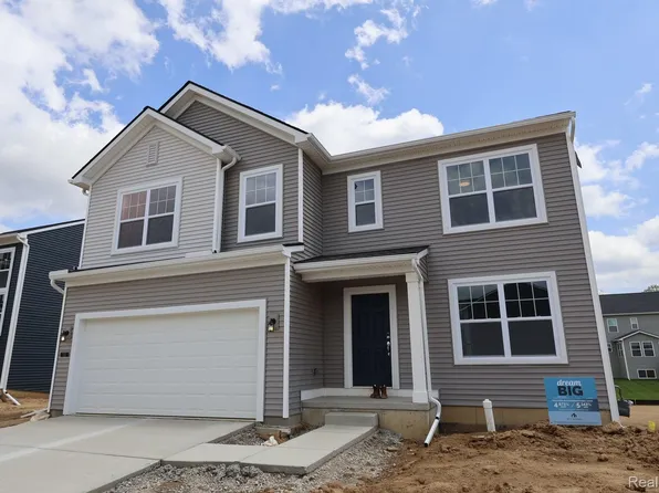 713 Whisperwood Way, Chelsea, MI 48118