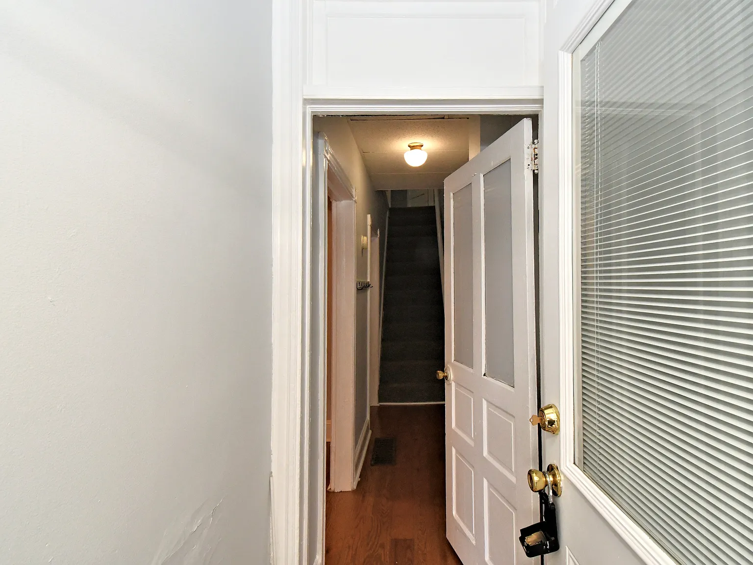 2 bed, 1100 sqft, $1,850 — Photo 4