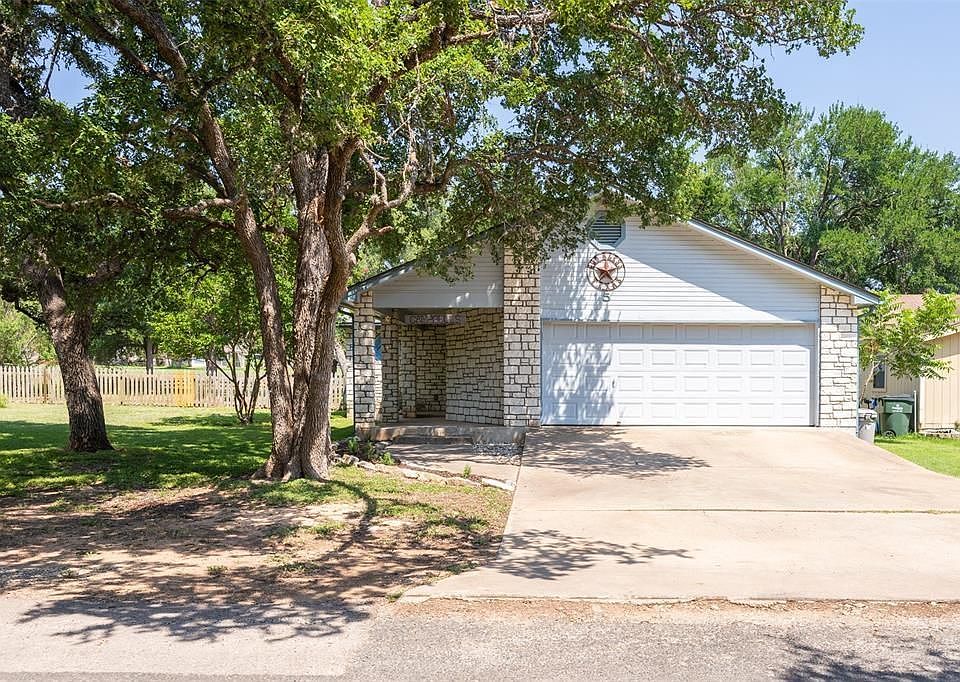 1st image of 5 Spalding Cir