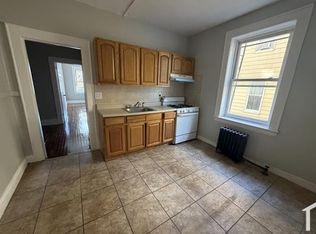 999 Stuyvesant Ave APT A2, Irvington, NJ 07111