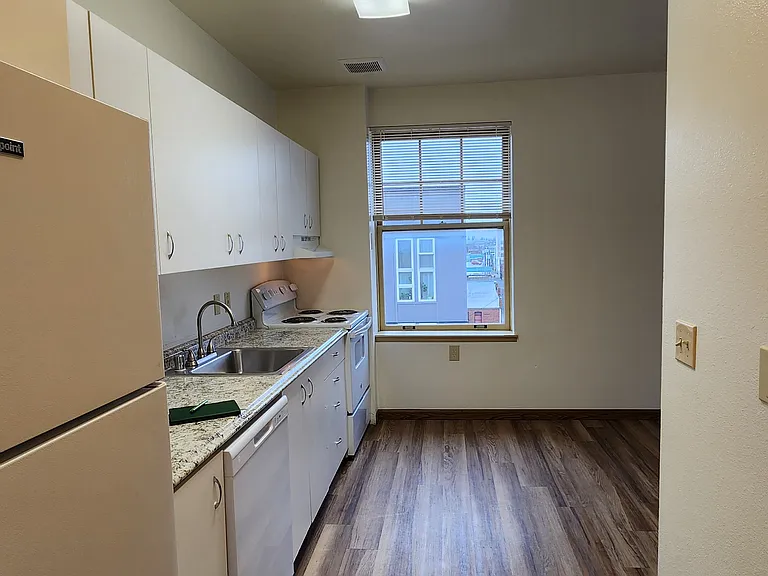 Monte Cristo Hotel Apartments — Photo 34