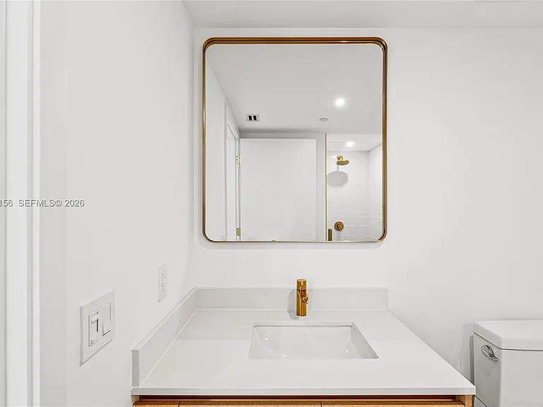 90 NE 32nd St #627 — Photo 48