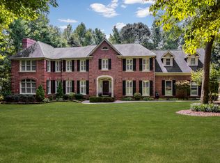 541 Amanda Dr, Matthews, NC 28104
