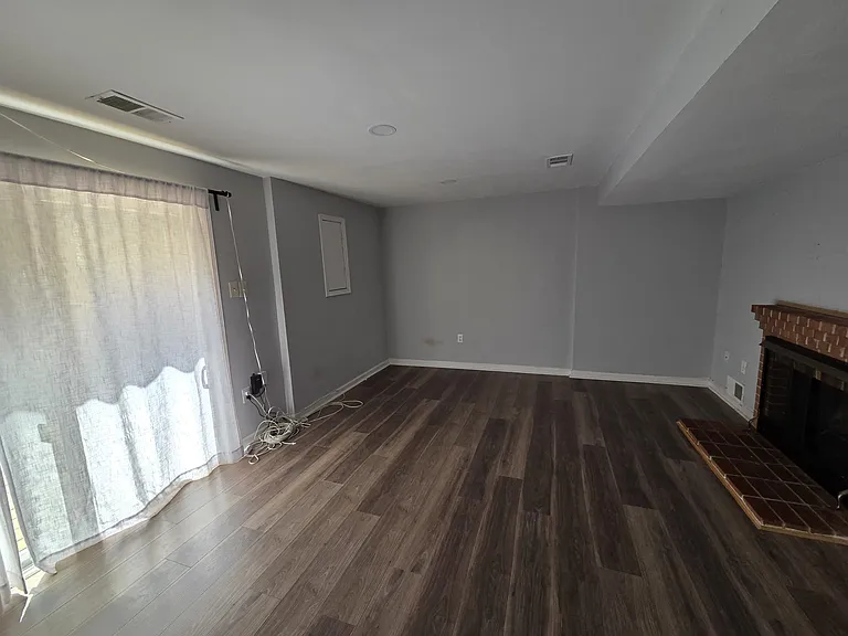 14464 Filarete St — Photo 13