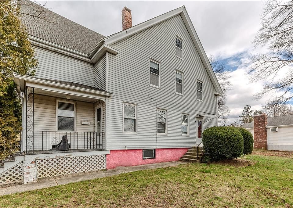 291 Roger Williams Ave, Rumford, RI 02916 Zillow