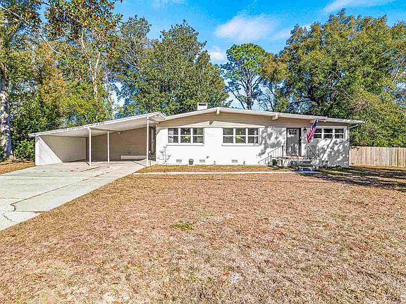2nd image of 3610 Bayou Blvd