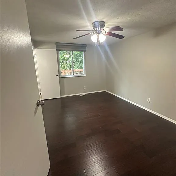 2205 Mill Wood Ct — Photo 28